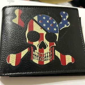 Beware Bifold Wallet With Flip Out ID Window Skull & Bones Flag Pirate new